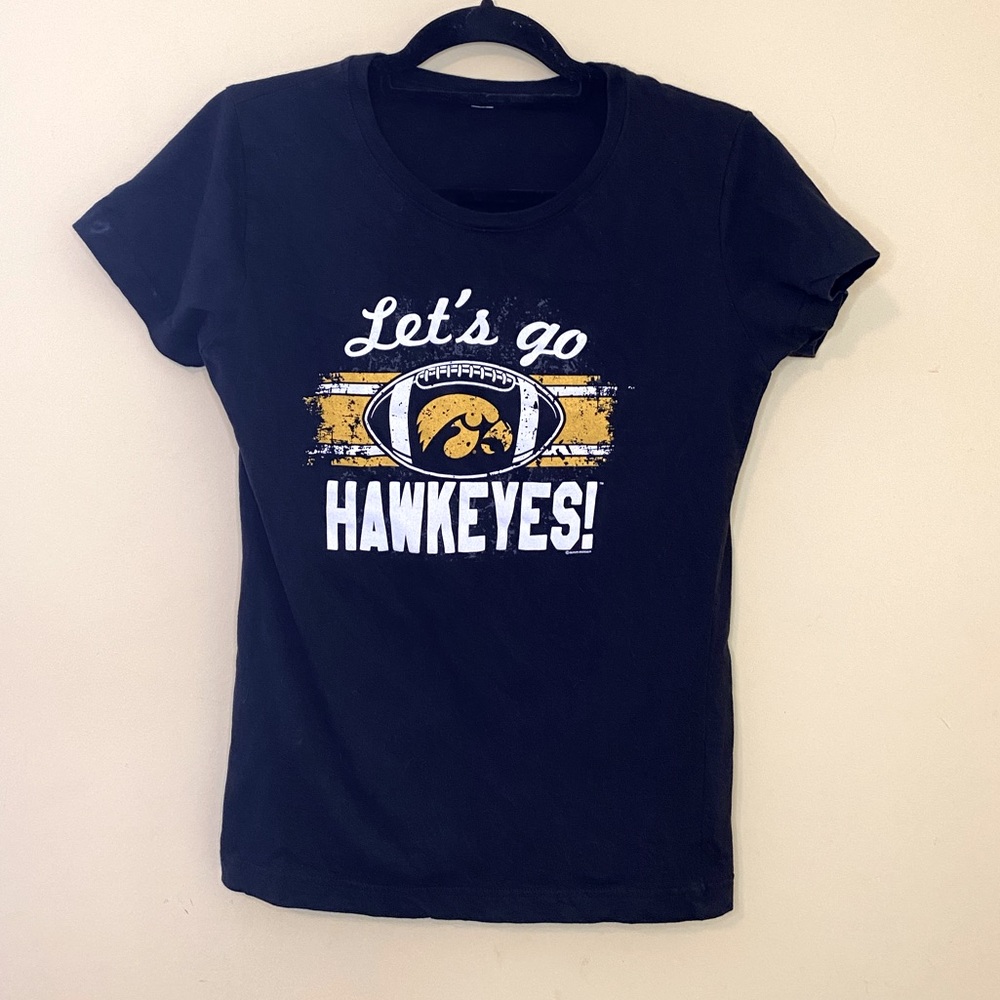 Iowa Hawkeyes Football Women’s T-shirt Size Small
